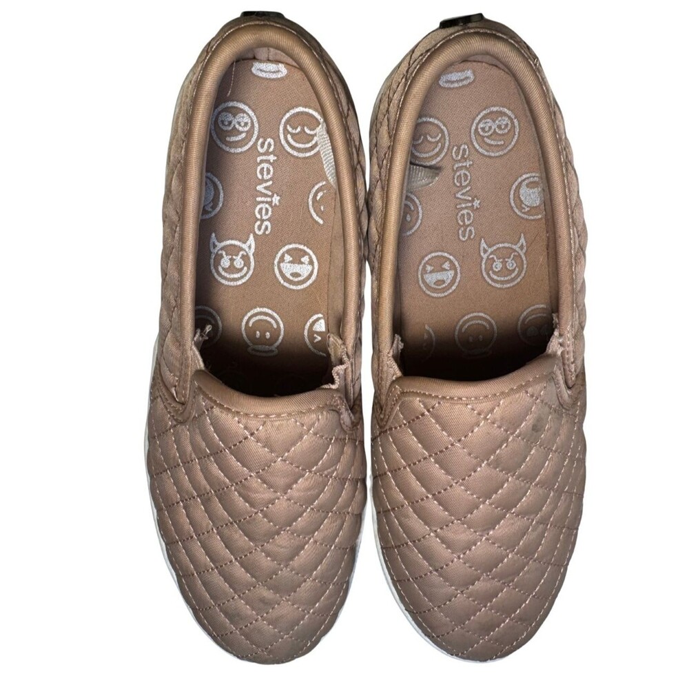 Adorable Quilted Pink Stevies Slip On Shoes Womens Size 5 Comfort Flats Sneakers